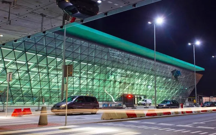 Krakow Airport parking installation