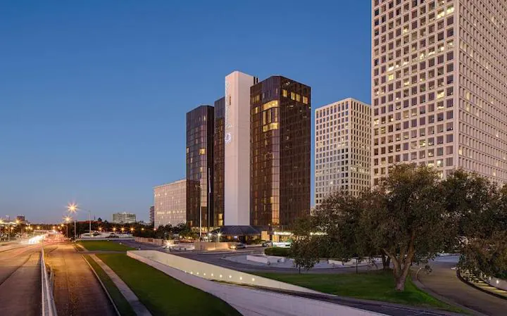 DoubleTree Greenway Plaza parking installation